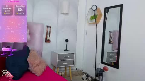 Snapshot of madison_oli chatting on 12-02-25, 04:24 madison_oli online show from 12-02-25, 04:24