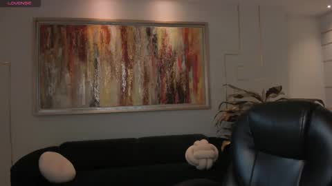 Snapshot of madisoncollinsx chatting on 02-12-26, 12:00 Maddi Collins online show from 02-12-26, 12:00