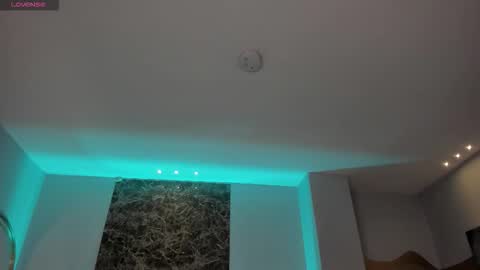 Snapshot of madisoncollinsx chatting on 03-03-26, 12:11 Maddi Collins online show from 03-03-26, 12:11