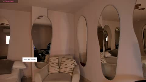 Snapshot of madisonkane chatting on 05-14-26, 11:06 Madison Kane online show from 05-14-26, 11:06