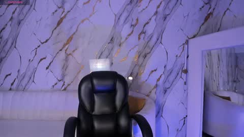 Snapshot of madisonkane chatting on 06-07-26, 11:03 Madison Kane online show from 06-07-26, 11:03