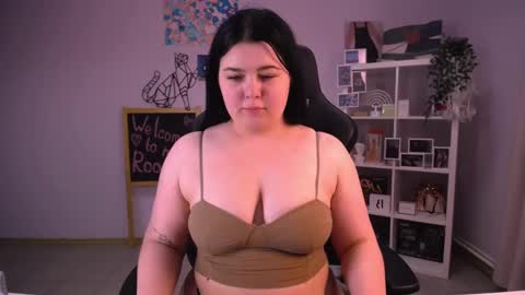 madisonmongomery online show from 12-08-24, 05:01