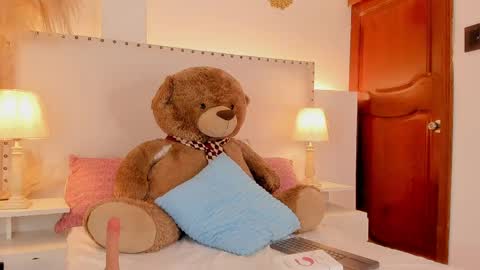 Snapshot of madisson__stone chatting on 06-01-26, 11:39 Madisson stone online show from 06-01-26, 11:39