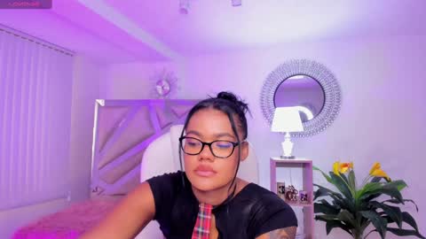 Madisson Davon online show from 12-22-24, 05:10