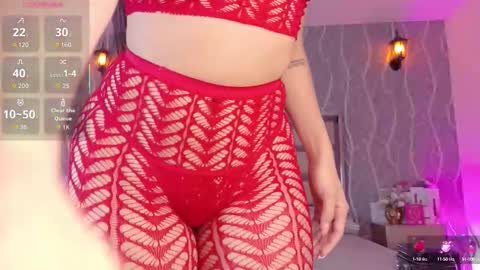 Snapshot of madisson_fox1 chatting on 09-13-25, 12:27 online show from 09-13-25, 12:27