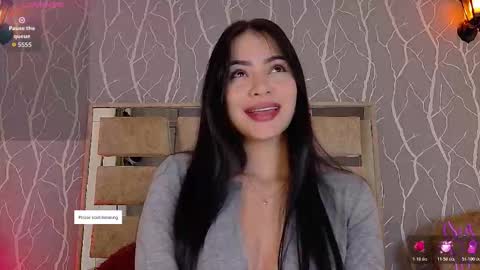 Snapshot of madisson_fox1 chatting on 10-24-25, 12:34 online show from 10-24-25, 12:34