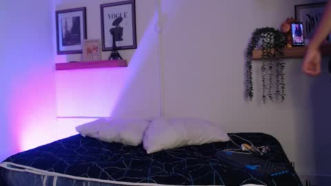    online show from 03-29-26, 07:03