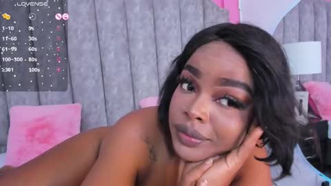 Madisson Lopez online show from 01-29-25, 01:16