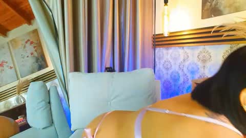 MADISSOONE  online show from 01-06-26, 03:10