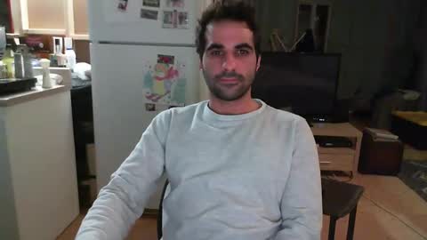 Snapshot of madmax0133 chatting on 01-28-25, 10:45 Guigui online show from 01-28-25, 10:45