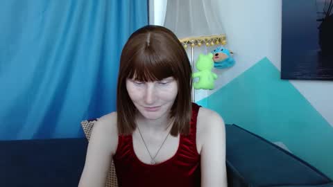 Elizabeth online show from 09-17-25, 01:51