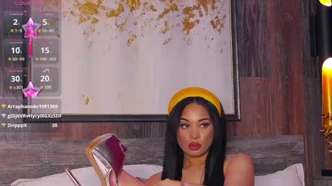 Snapshot of madyluxx chatting on 02-09-25, 12:06 MadyLuxx online show from 02-09-25, 12:06