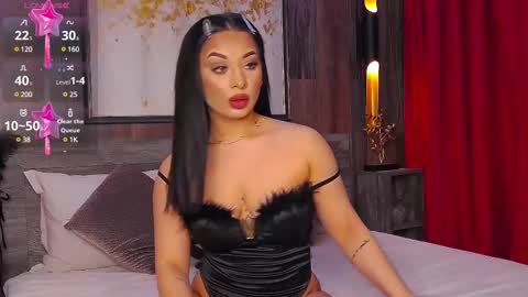 Snapshot of madyluxx chatting on 02-26-25, 07:49 MadyLuxx online show from 02-26-25, 07:49