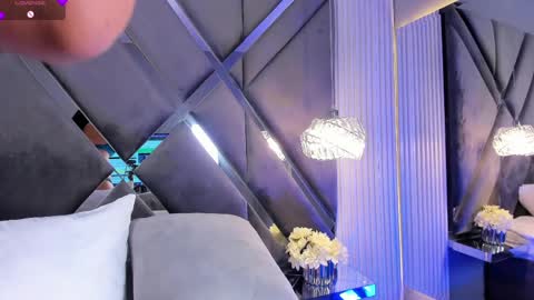 Snapshot of madysonn_ chatting on 05-21-26, 10:50 Maddy online show from 05-21-26, 10:50