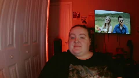 Snapshot of maeluxe chatting on 07-13-26, 05:10 maeluxe online show from 07-13-26, 05:10