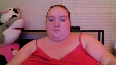 Snapshot of maeluxe chatting on 07-21-26, 05:21 maeluxe online show from 07-21-26, 05:21