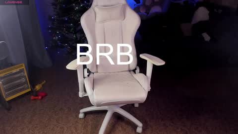 Maevee online show from 01-05-25, 09:37