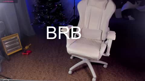 Maevee online show from 01-06-25, 09:19