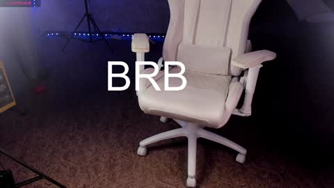 Maevee online show from 02-06-25, 09:22