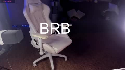 Maevee online show from 03-04-25, 09:40