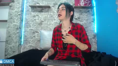 maevekuro online show from 03-10-25, 07:18