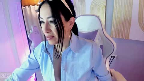 Maria Fernanda online show from 11-15-25, 09:43