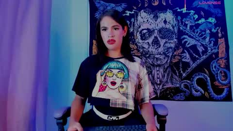 MaferOsorio online show from 11-10-25, 02:21