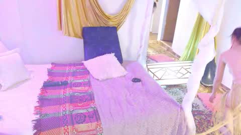 magali online show from 10-25-25, 10:04