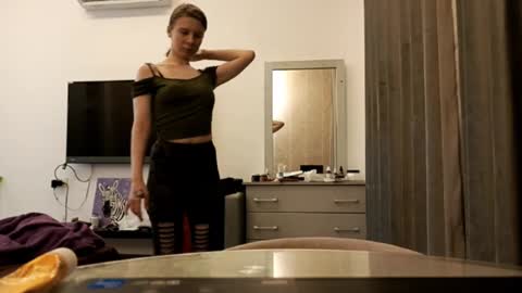 Margaret online show from 11-28-25, 06:54