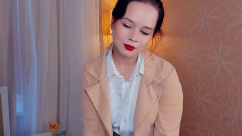 Nora online show from 10-22-25, 05:19