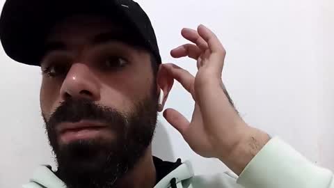 magdi165364 online show from 12-22-25, 05:54