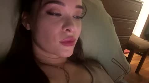 magggg658318 online show from 09-22-25, 12:29