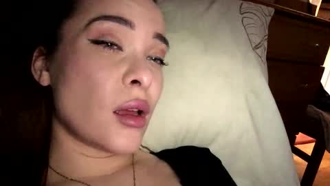 magggg658318 online show from 01-16-26, 03:49