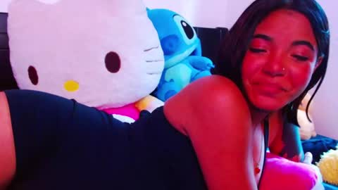 Snapshot of maggie_love77 chatting on 02-21-26, 10:33 maggie online show from 02-21-26, 10:33