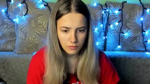 Maggie online show from 10-30-25, 03:52