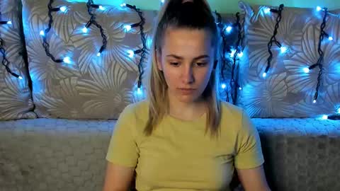 Maggie online show from 01-09-26, 02:58