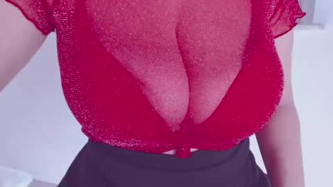 Snapshot of maggielandrin chatting on 02-26-25, 08:59 Maggie online show from 02-26-25, 08:59