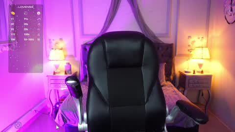 Snapshot of maggietime chatting on 01-17-25, 08:44 online show from 01-17-25, 08:44