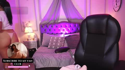 Snapshot of maggietime chatting on 03-11-25, 08:31 online show from 03-11-25, 08:31