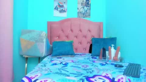 maggy_big_tits online show from 04-23-26, 12:56