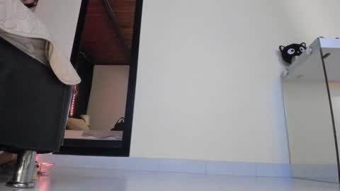   online show from 02-02-25, 03:17