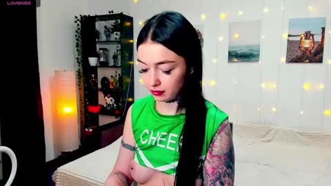 Snapshot of magic_alie chatting on 12-02-24, 08:00 Magic Allie online show from 12-02-24, 08:00