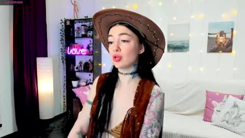 Snapshot of magic_alie chatting on 01-09-25, 07:50 Magic Allie online show from 01-09-25, 07:50