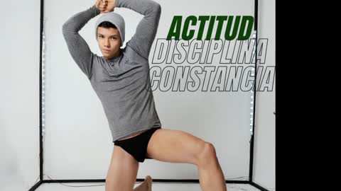 Snapshot of magic_boy01 chatting on 01-10-25, 12:58 Damian Rivers online show from 01-10-25, 12:58