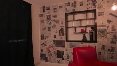 Snapshot of magic_boy01 chatting on 03-04-25, 07:43 Damian Rivers online show from 03-04-25, 07:43