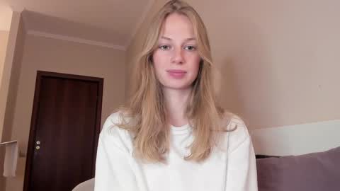 Snapshot of magic_couple13 chatting on 12-02-24, 12:07 Alice online show from 12-02-24, 12:07