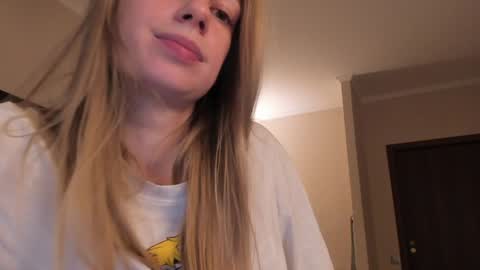 Snapshot of magic_couple13 chatting on 12-04-24, 01:09 Alice online show from 12-04-24, 01:09