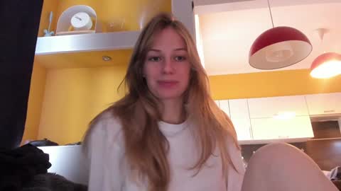 Snapshot of magic_couple13 chatting on 11-08-25, 11:10 Alice online show from 11-08-25, 11:10