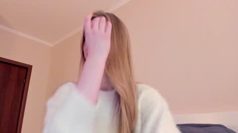 Snapshot of magic_couple13 chatting on 11-30-25, 12:20 Alice online show from 11-30-25, 12:20