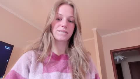 Alice  online show from 03-11-26, 10:32